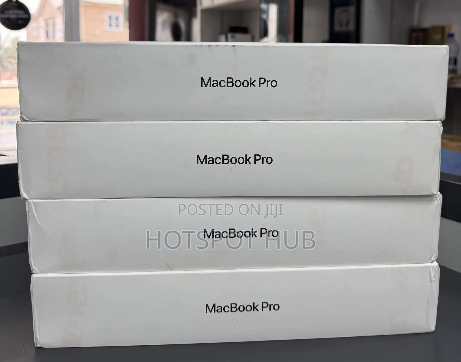 New Laptop Apple MacBook Pro 2025 M5 14-inch 24GB Apple M5 SSD 1T