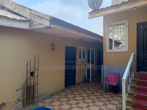 6bdrm House in After Ablekuma Ga, Accra Metropolitan for sale