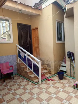 6bdrm House in After Ablekuma Ga, Accra Metropolitan for sale