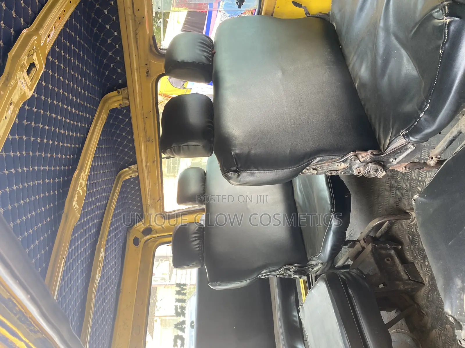 Hyundai H-100 2000 Yellow