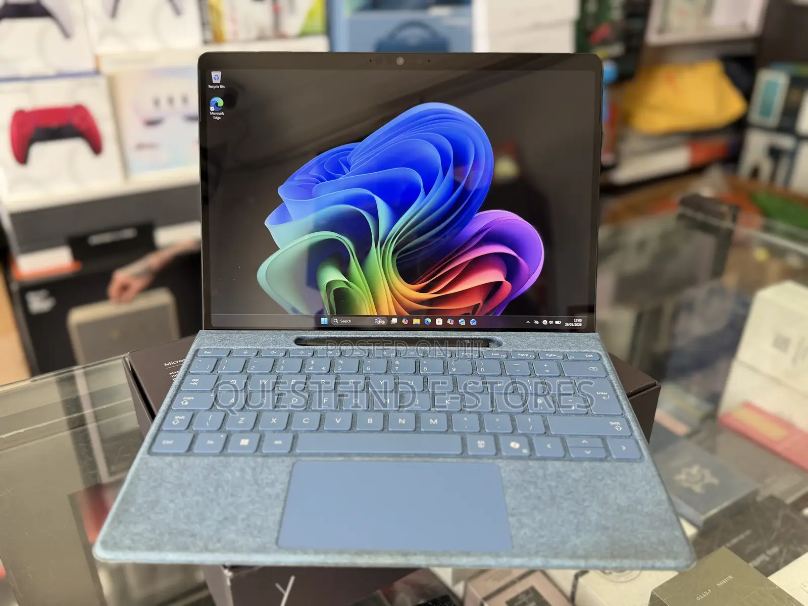 Laptop Microsoft Surface Pro 11th Edition, a Copilot+ PC 16GB SSD 512GB