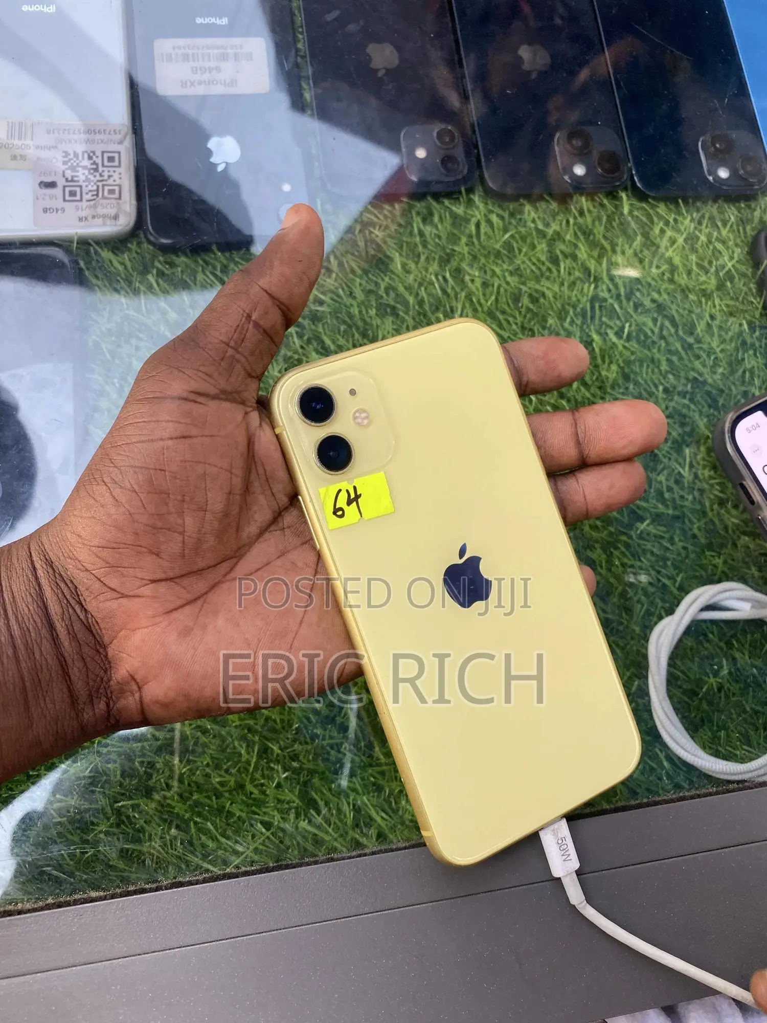 Apple iPhone 11 64 GB Yellow