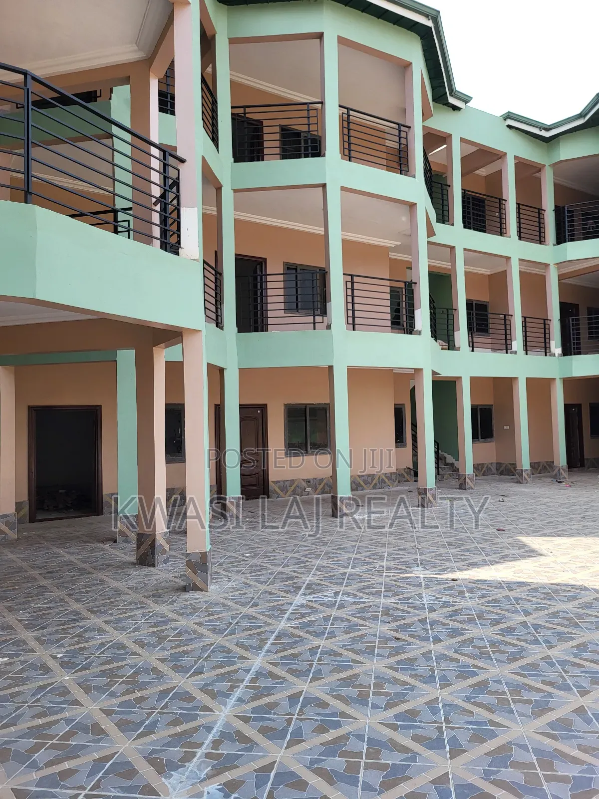 1bdrm Apartment in Akokofoto, Dansoman for rent