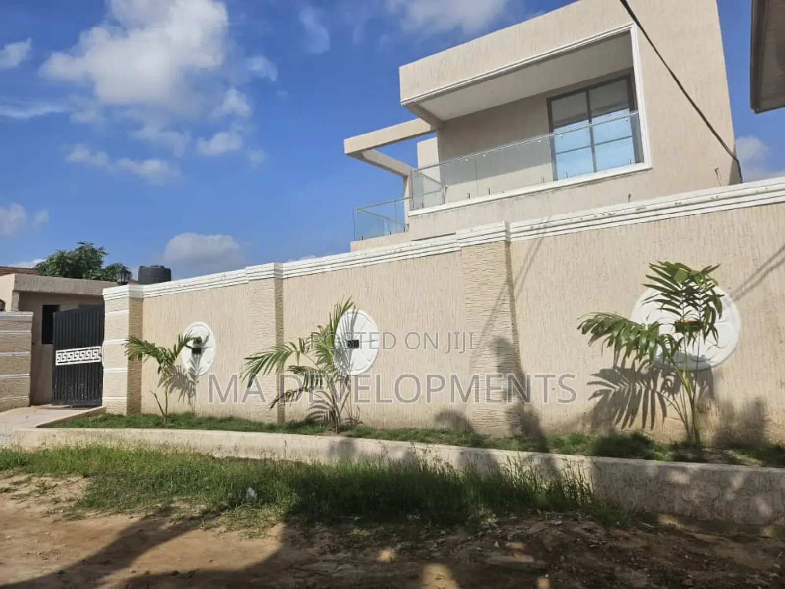7bdrm House in Madev Realty, Adenta for sale