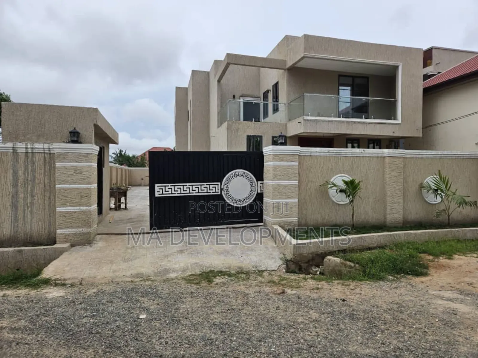 7bdrm House in Madev Realty, Adenta for sale