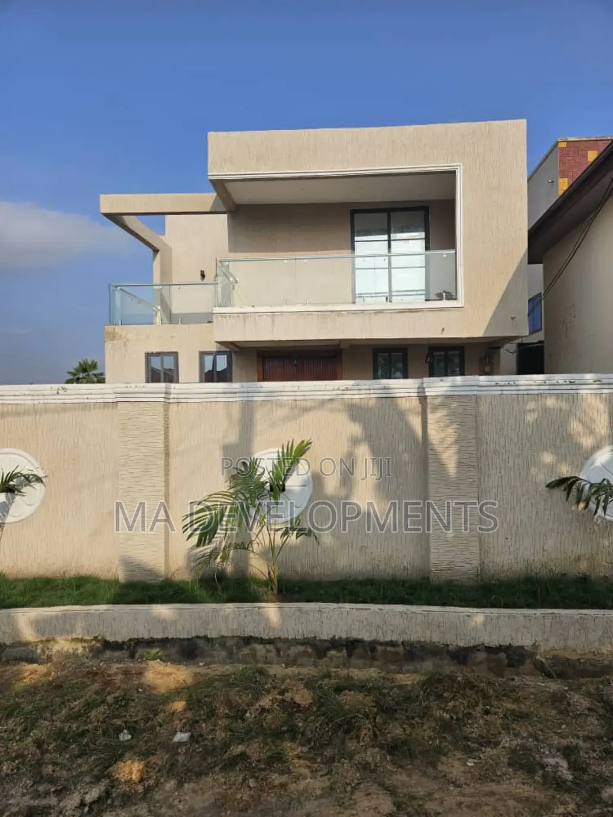 7bdrm House in Madev Realty, Adenta for sale