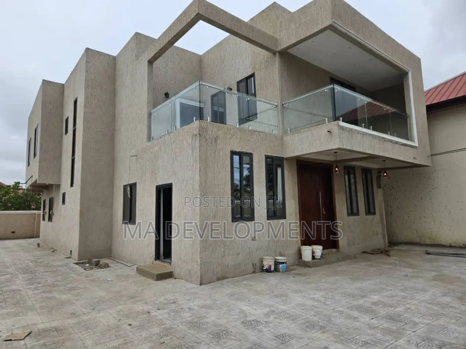 7bdrm House in Madev Realty, Adenta for sale