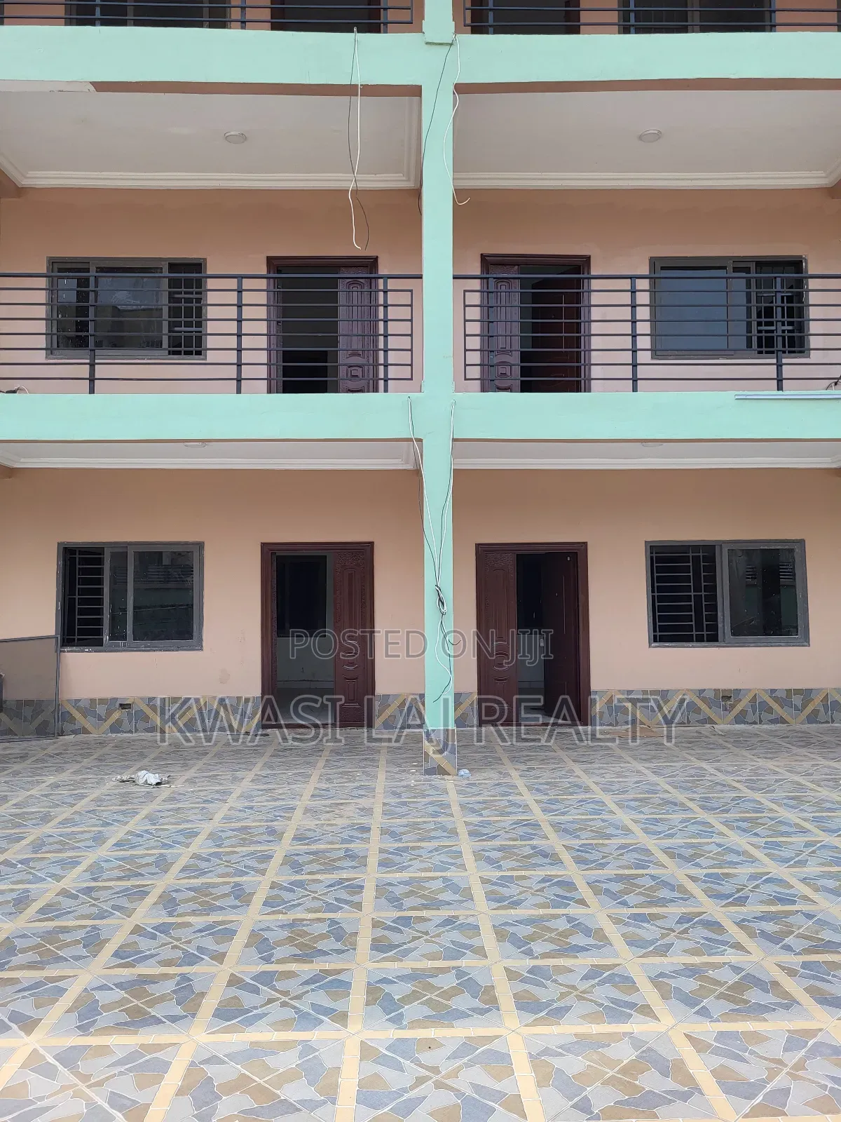 2bdrm Apartment in Akokofoto, Dansoman for rent
