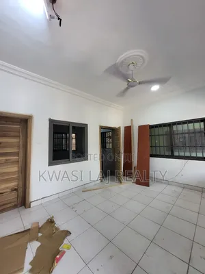 2bdrm Apartment in Akokofoto, Dansoman for rent