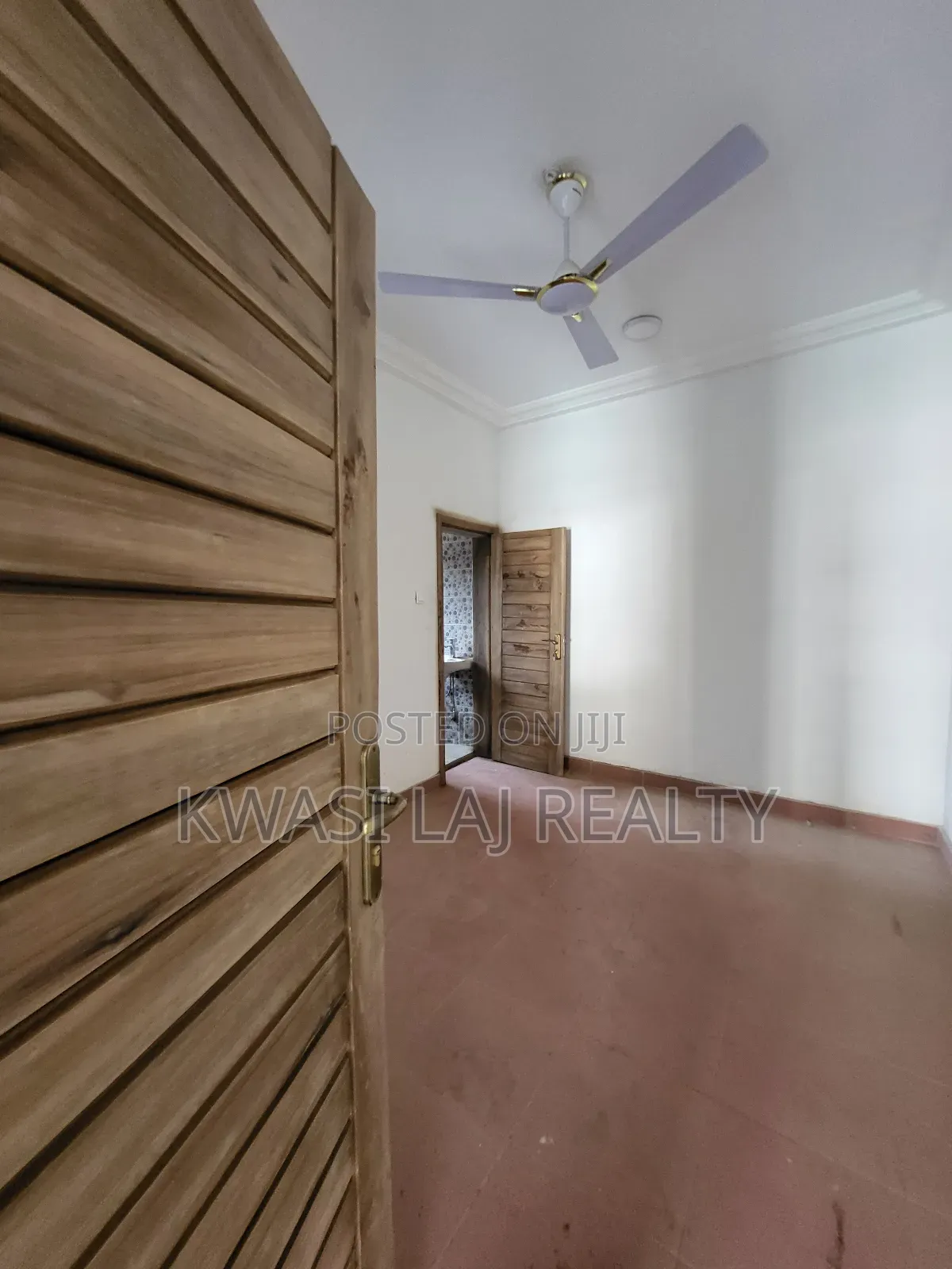 2bdrm Apartment in Akokofoto, Dansoman for rent