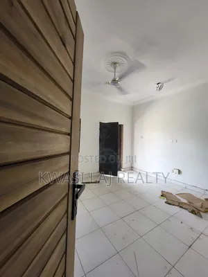 2bdrm Apartment in Akokofoto, Dansoman for rent