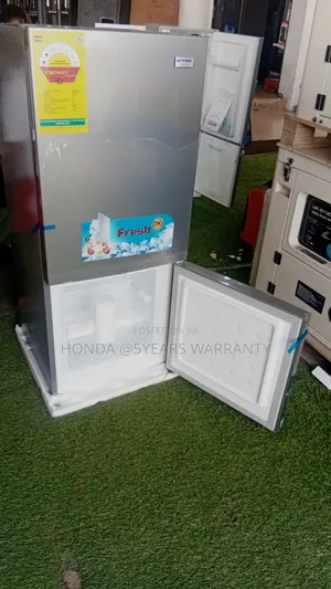 Westpool 117l Table Top Refrigerator