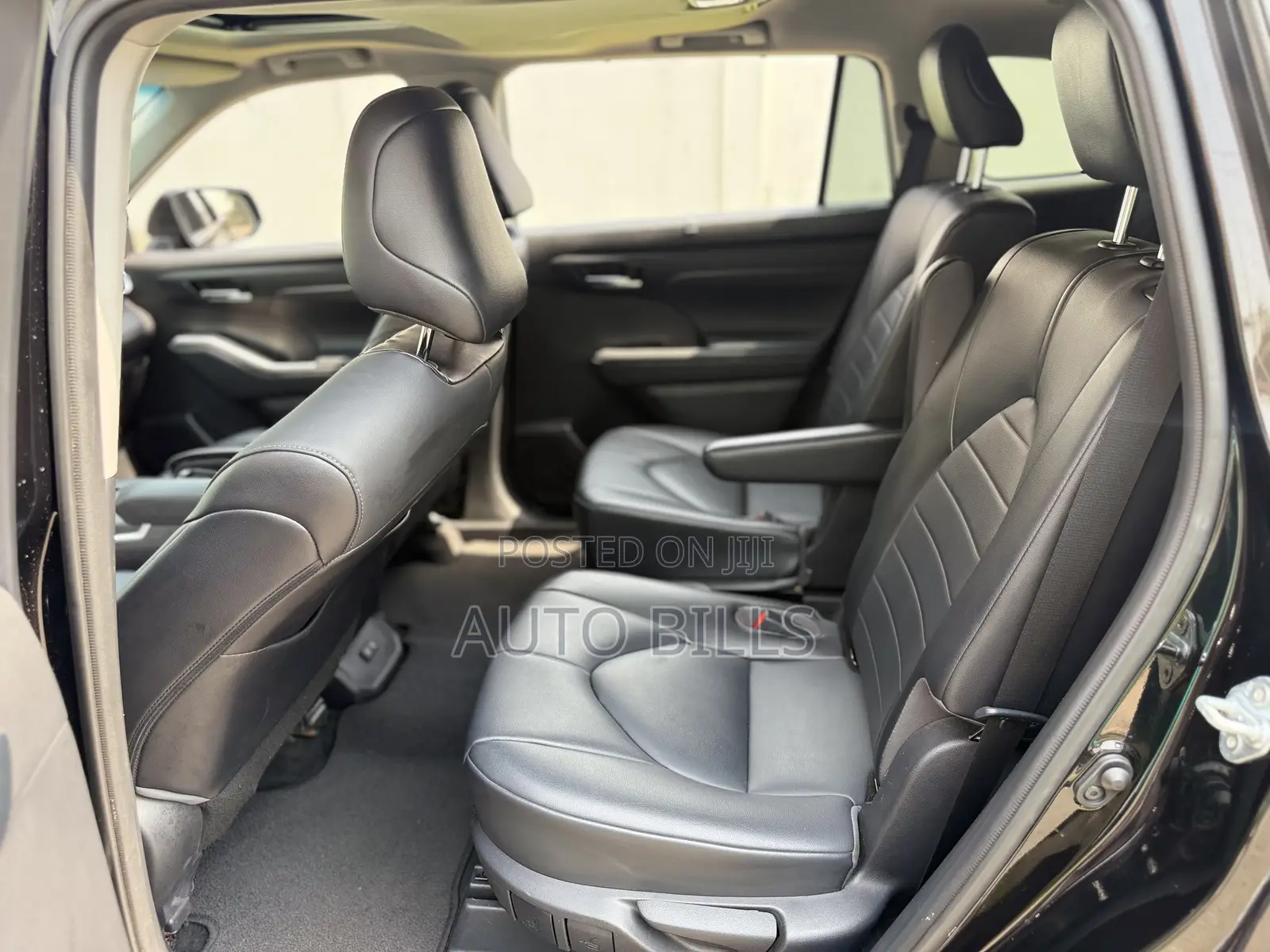 Toyota Highlander Limited 2021 Black