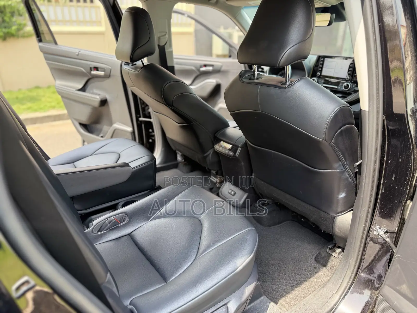 Toyota Highlander Limited 2021 Black