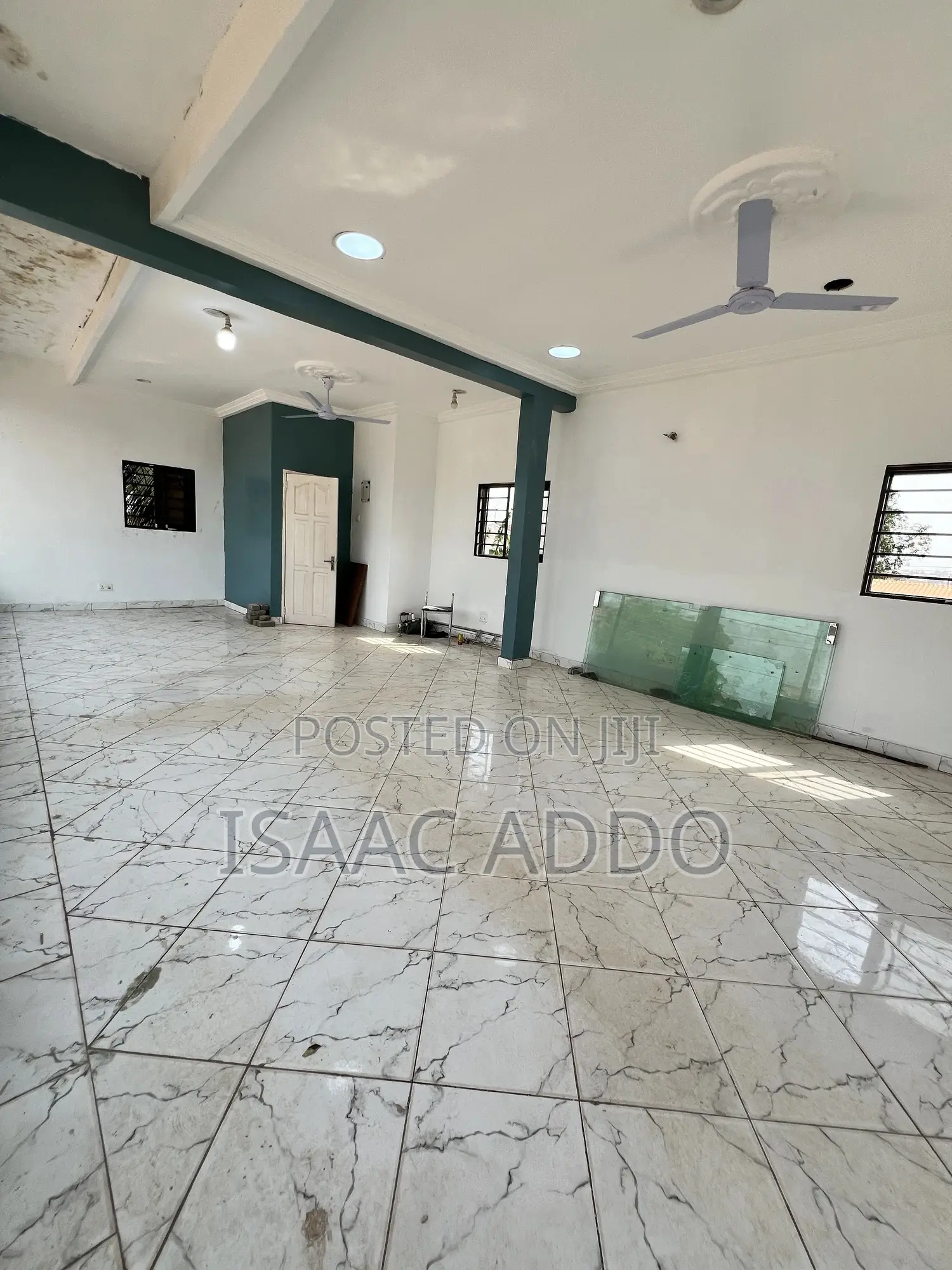 Double Shop for Rent at Adenta