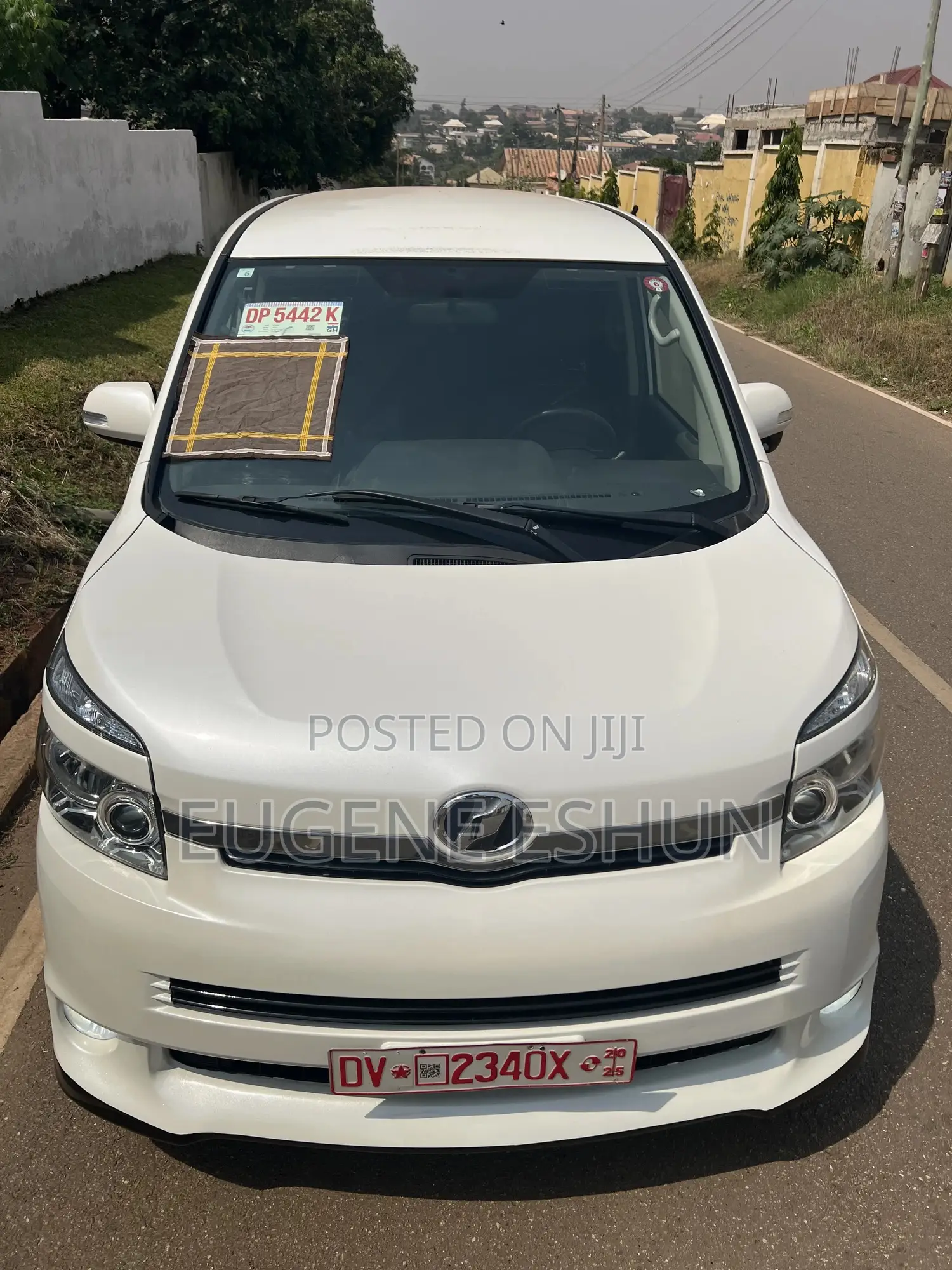 Toyota Voxy 2009 White