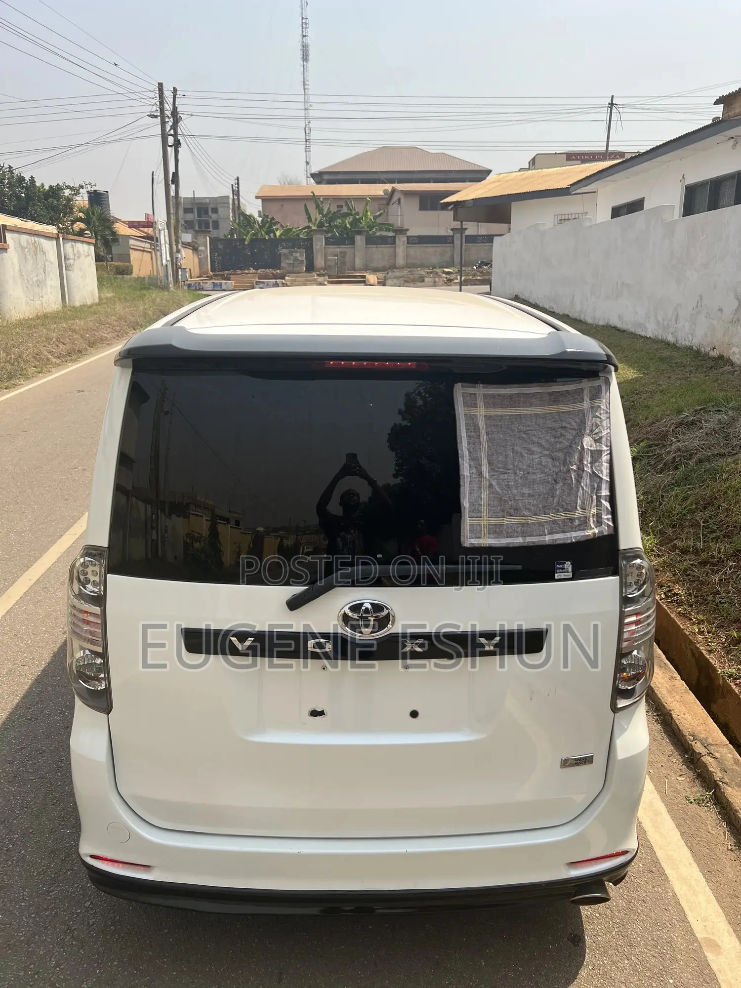 Toyota Voxy 2009 White