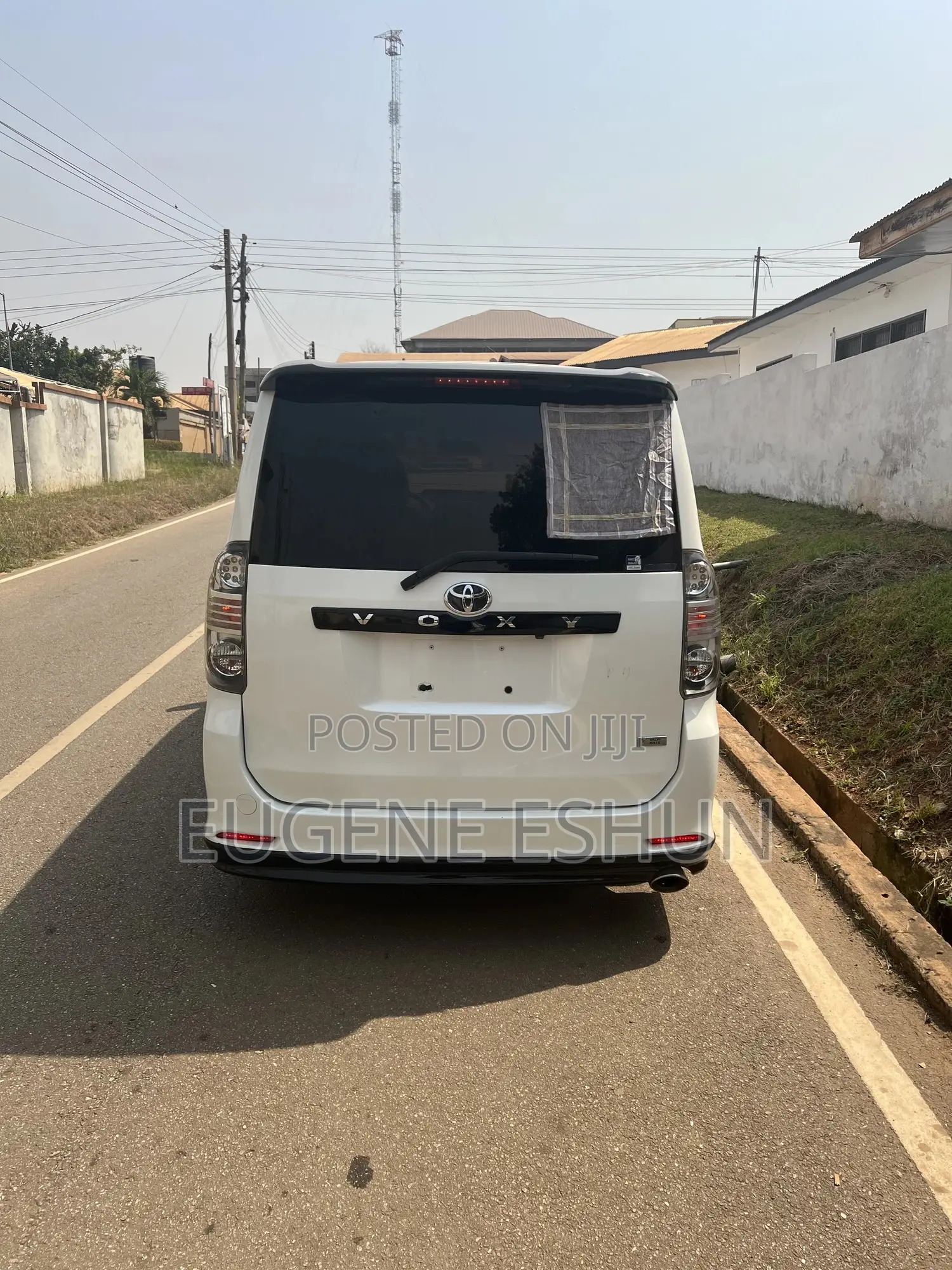 Toyota Voxy 2009 White