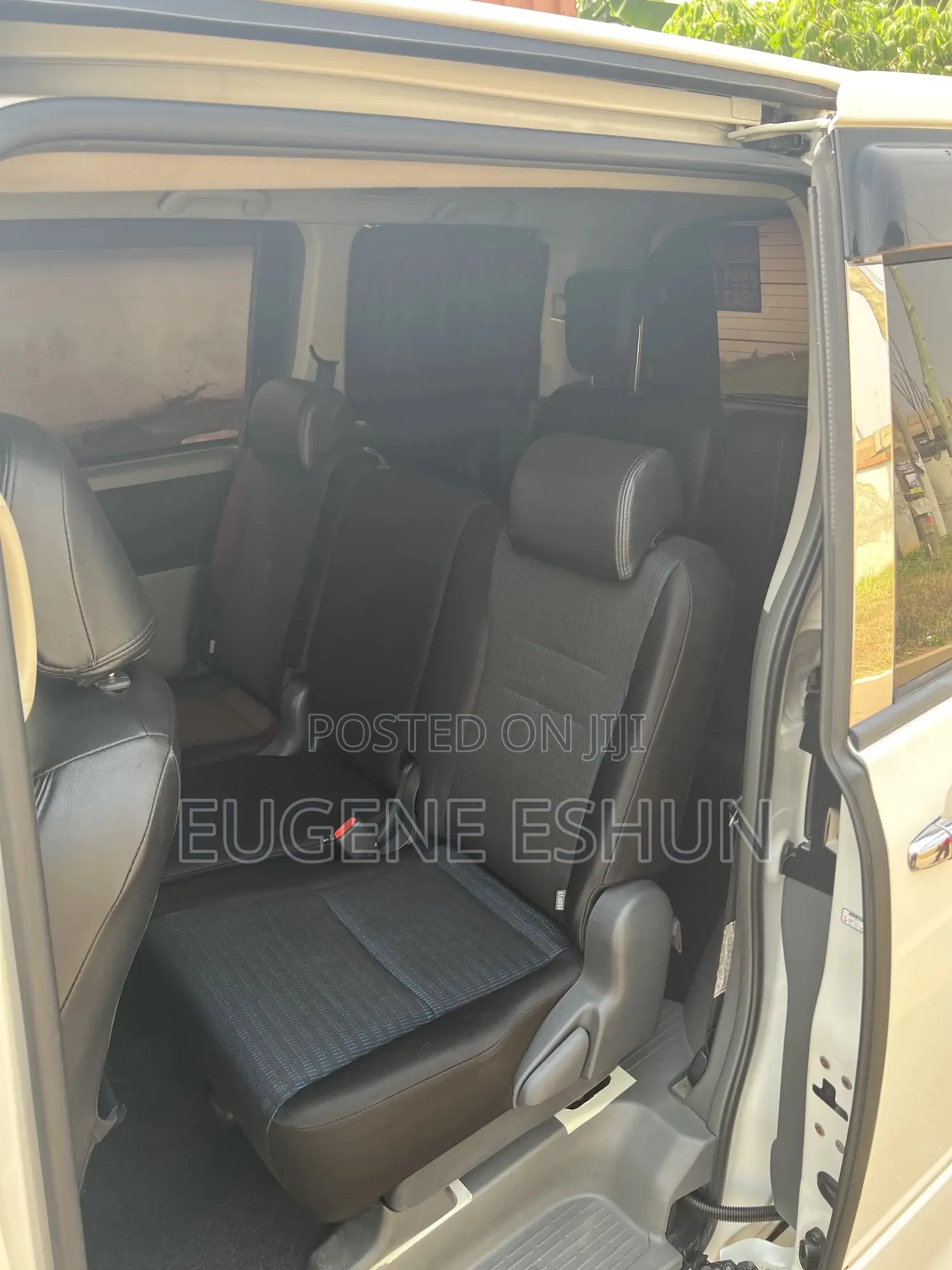 Toyota Voxy 2009 White