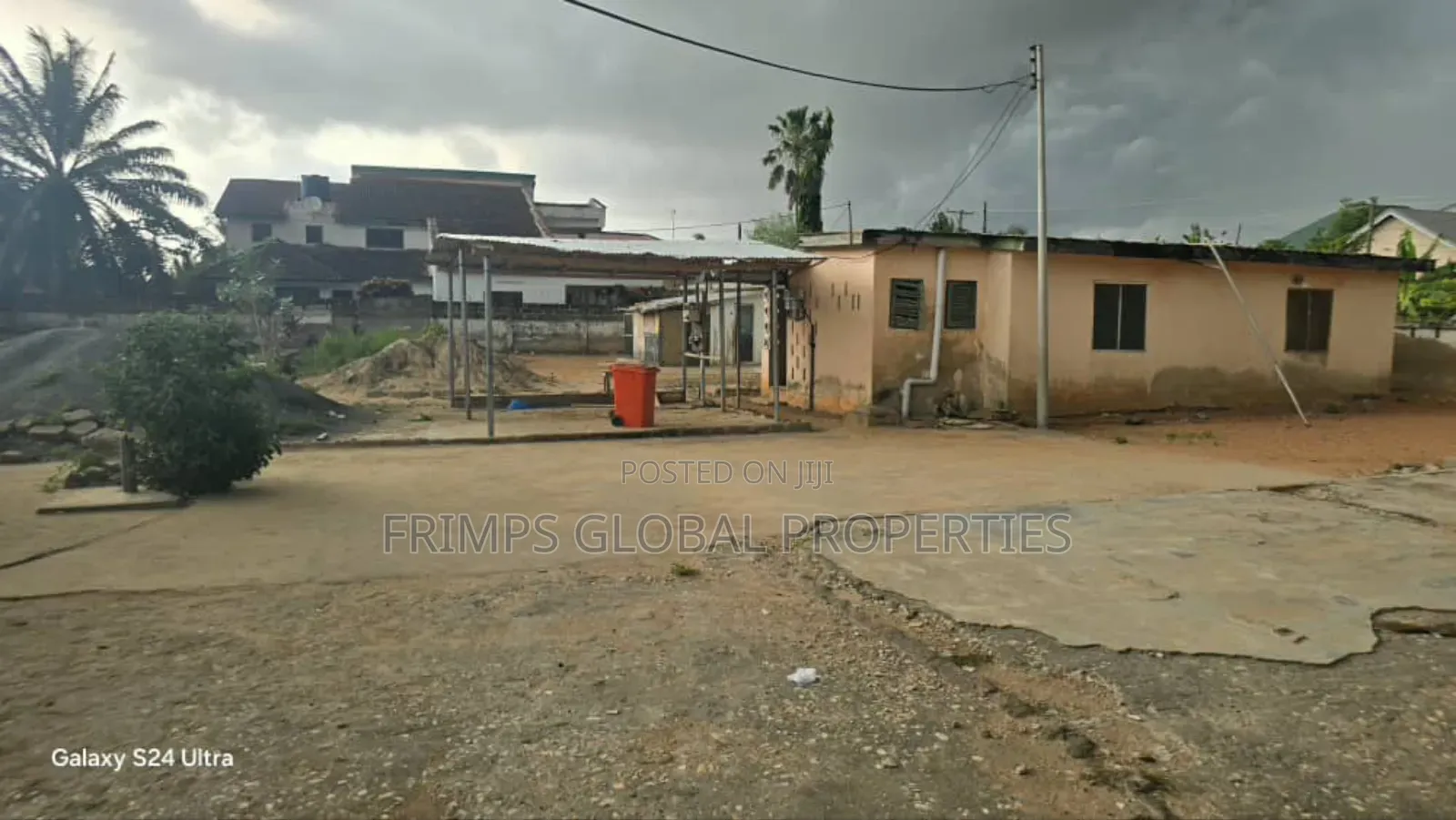 3 And Half Plot Of Land For Sale In Hastso. Sm