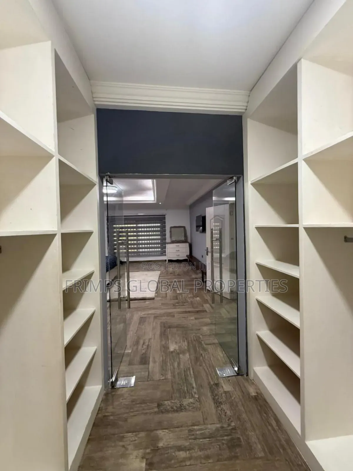 Furnished 5bdrm House in East Legon for sale