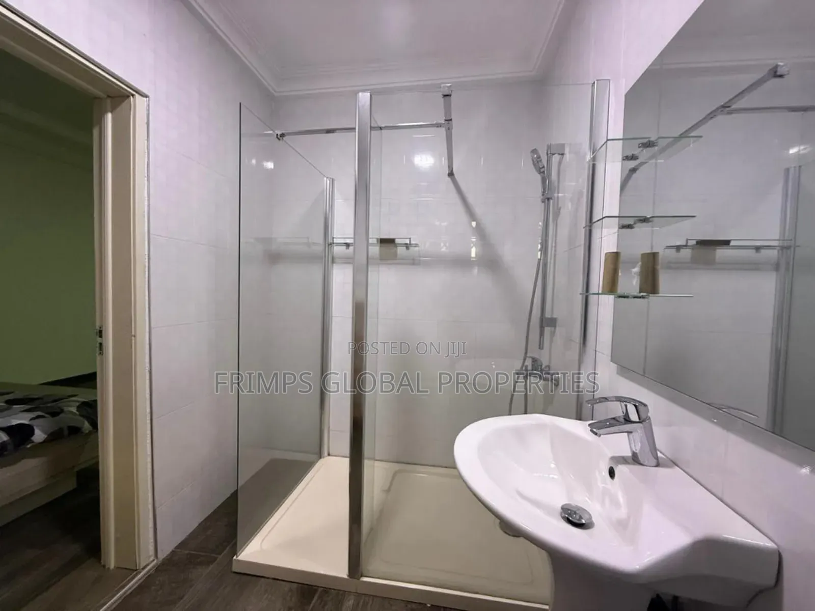 Furnished 5bdrm House in East Legon for sale