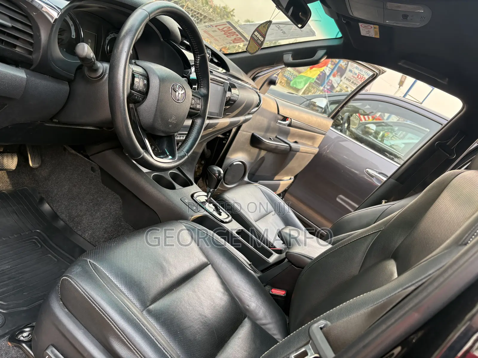 Toyota Hilux 2020 Black