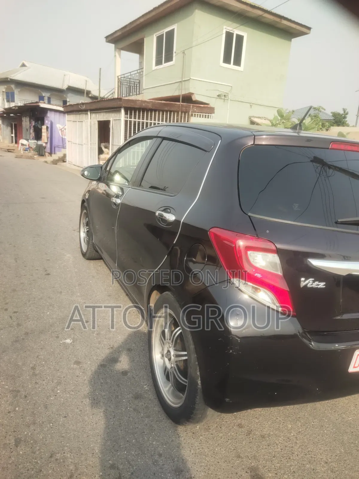Toyota Vitz 1.3 FWD 5dr 2016 Black
