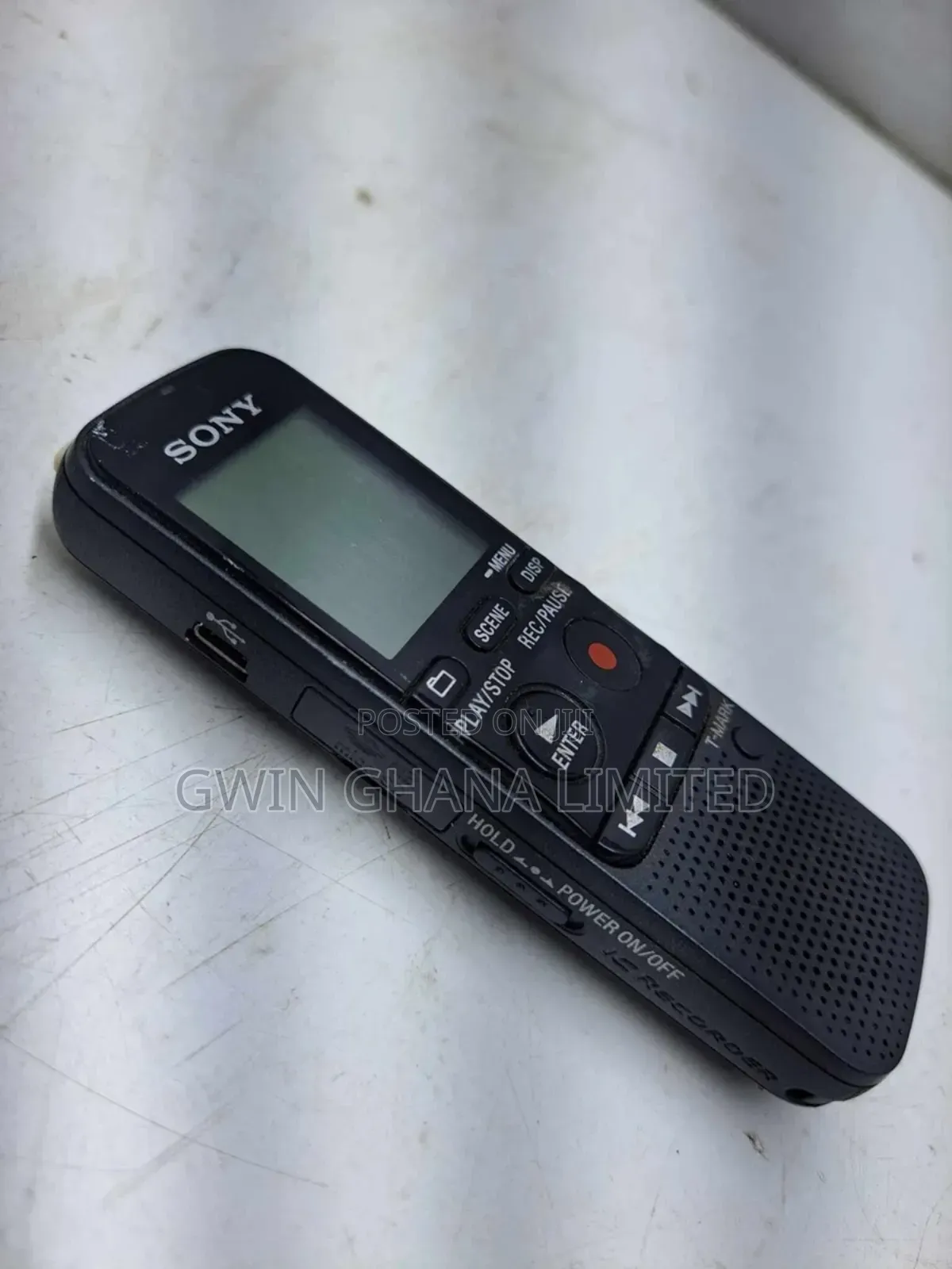 Sony Icd-Px333 4gb Digital Voice Recorder With Expandable Memory