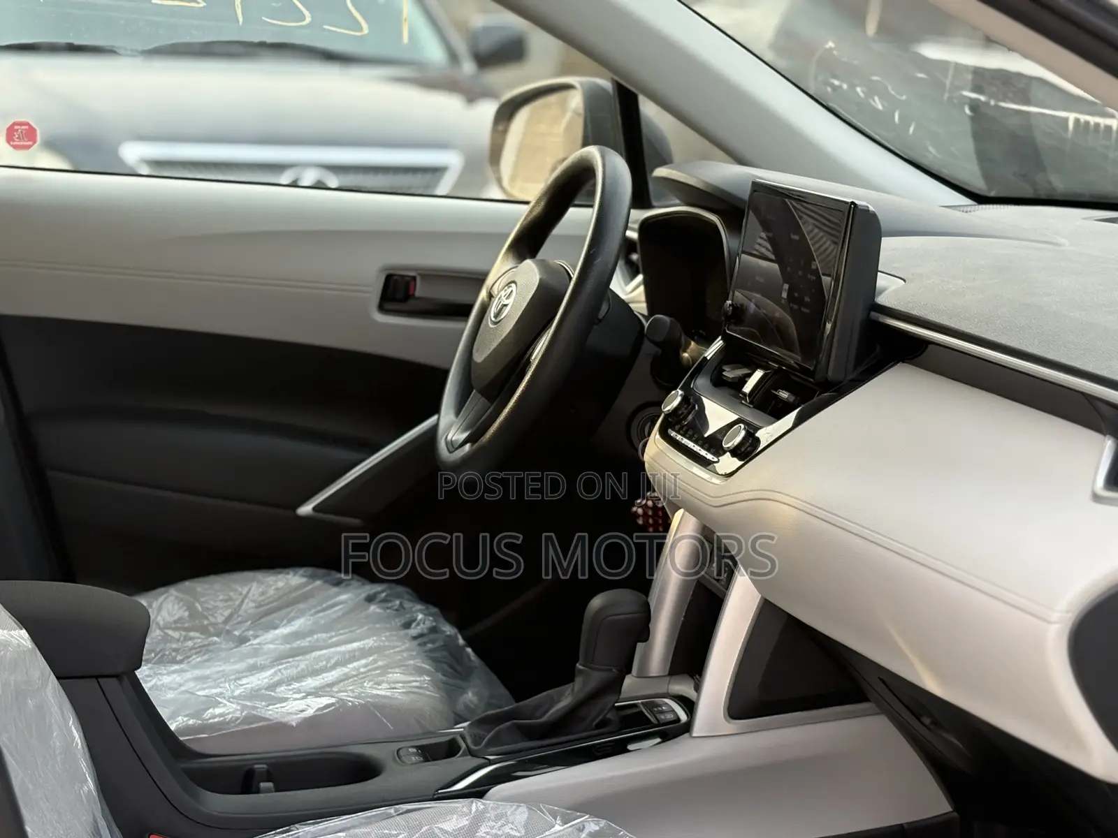 Toyota Corolla Cross 2024 Silver