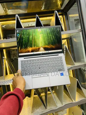 Laptop HP ZBook Firefly G8 16GB Intel Core I7 SSD 256GB