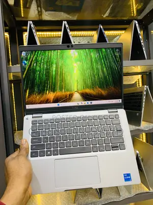 Laptop Dell Latitude 5320 16GB Intel Core I5 SSD 256GB