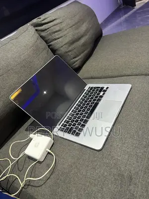Laptop Apple MacBook Pro 2015 16GB Intel Core i5 SSD 256GB