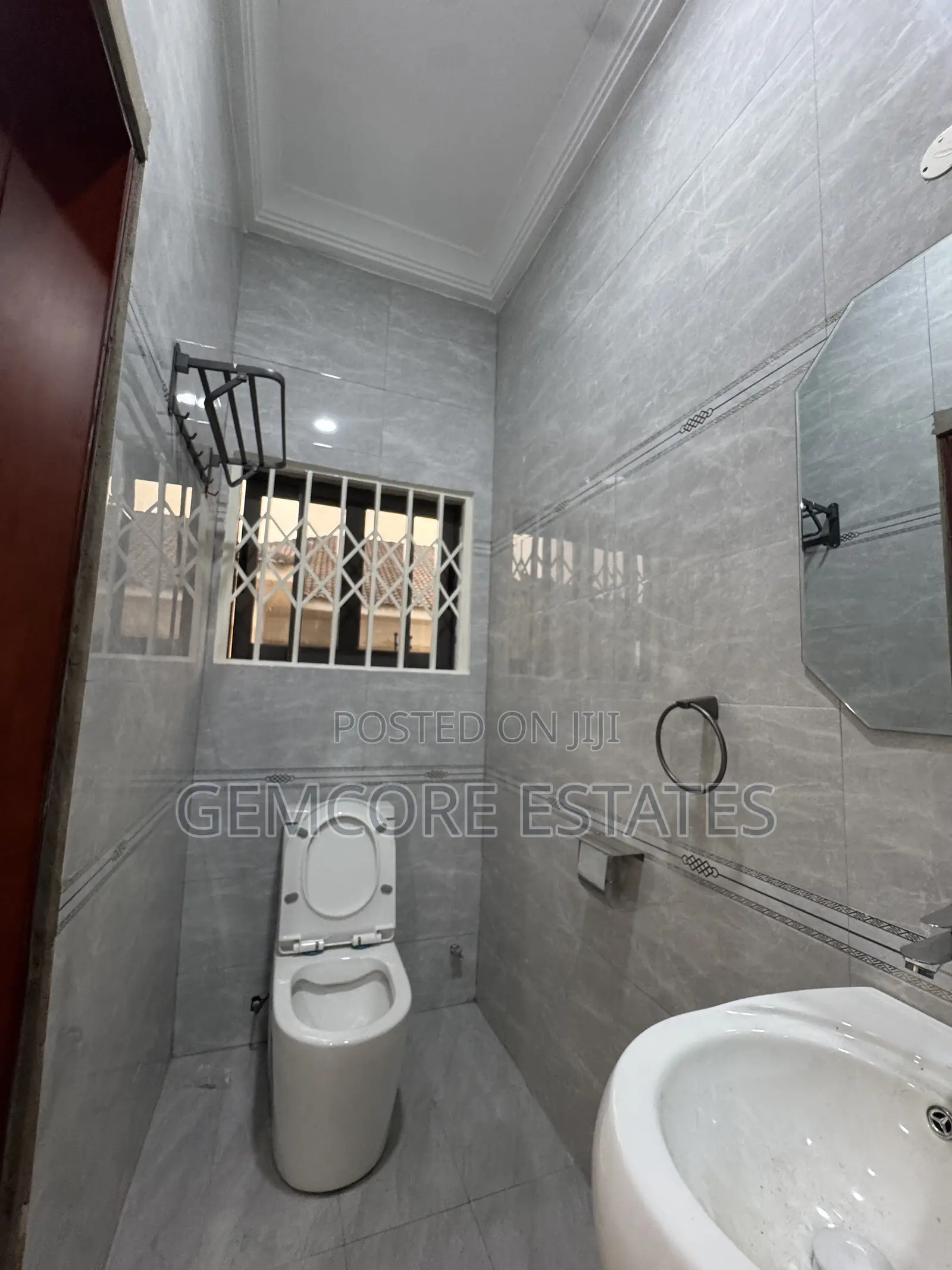 4bdrm House in West Trasacco, East Legon for rent