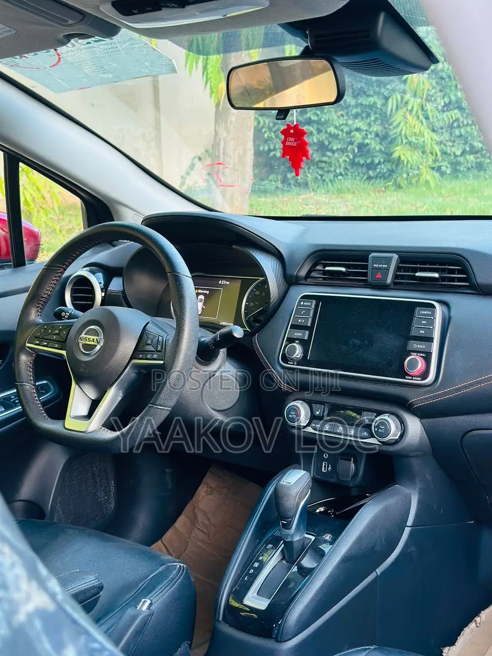 Nissan Versa SR 2022 Red