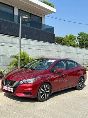 Nissan Versa SR 2022 Red