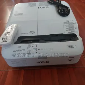Epson Brightlink 685wi Ultra Short-Throw 3500 Lumens. Remote Control