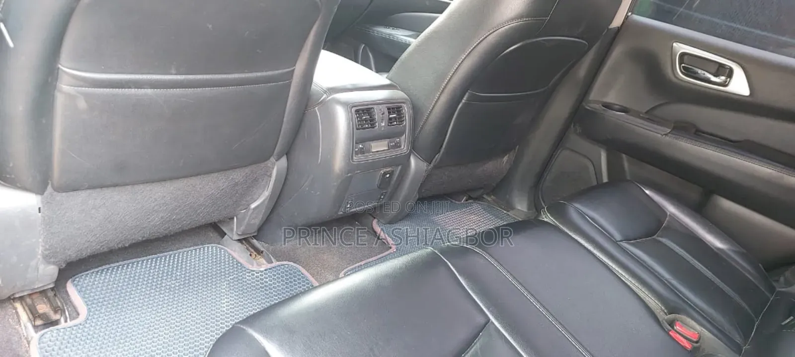 Nissan Pathfinder SL 4dr SUV 4WD (3.5L 6cyl CVT) 2015 Gray