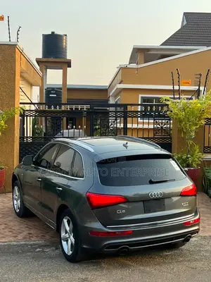 Audi Q5 2.0T Premium AWD quattro 2018 Silver