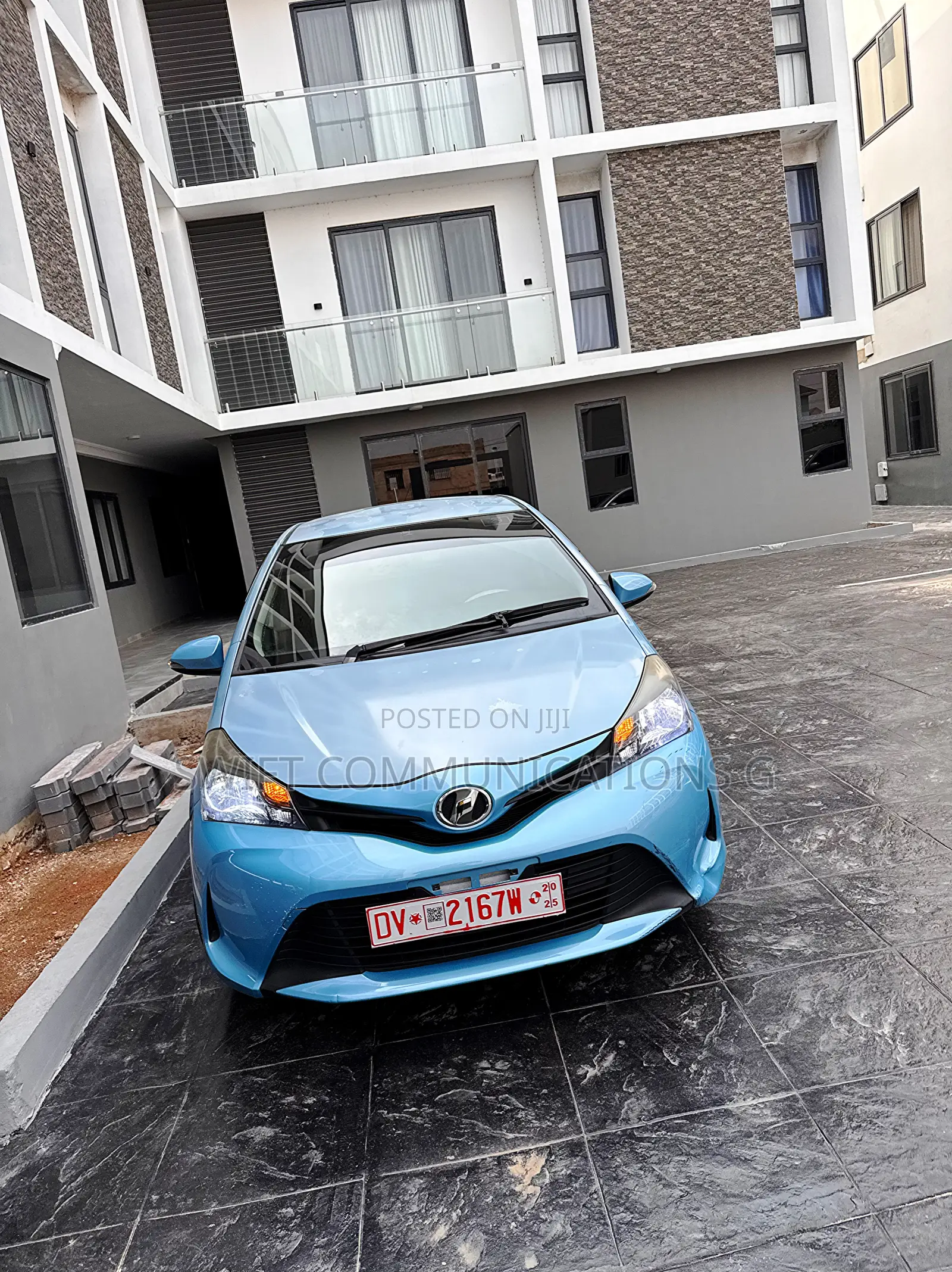 Toyota Vitz 1.3 FWD 5dr 2015 Blue
