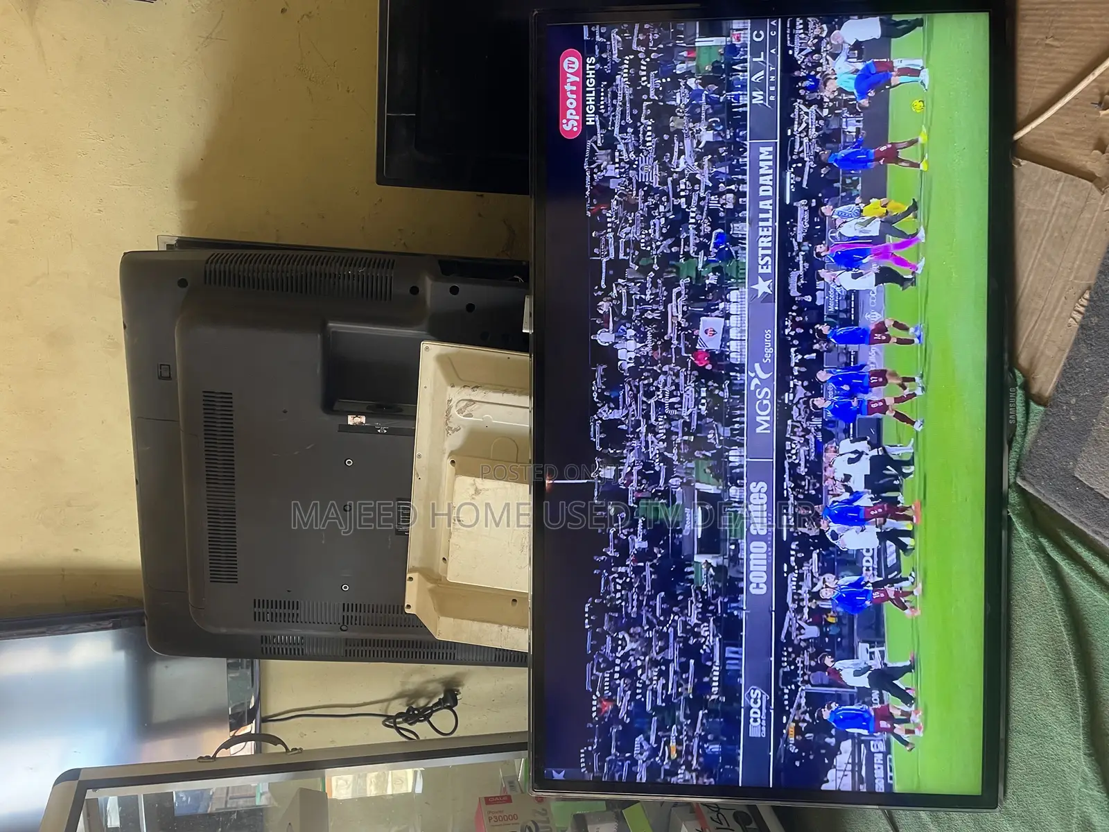 42inches Samsung Smart Tv