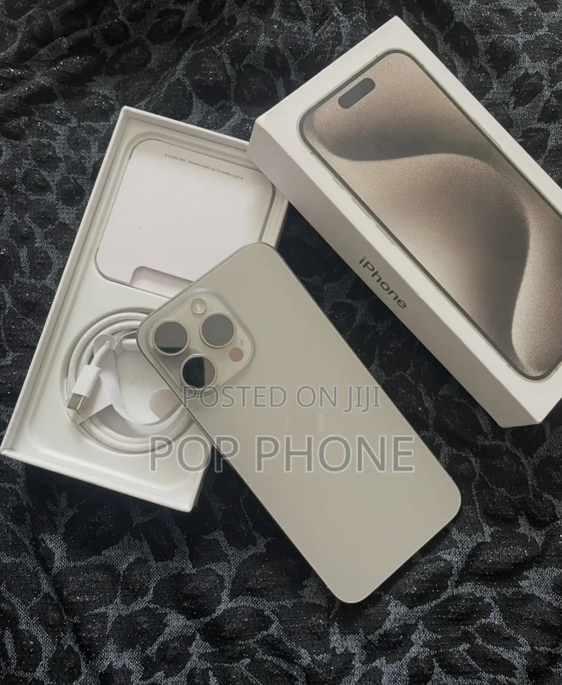 Apple iPhone 15 Pro Max 256 GB Silver