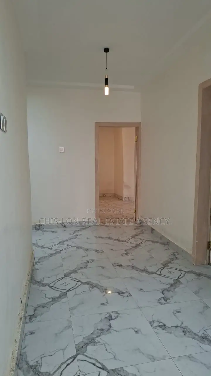 3bdrm House in Lamptey Mills Obom, Ngleshie Amanfro for rent