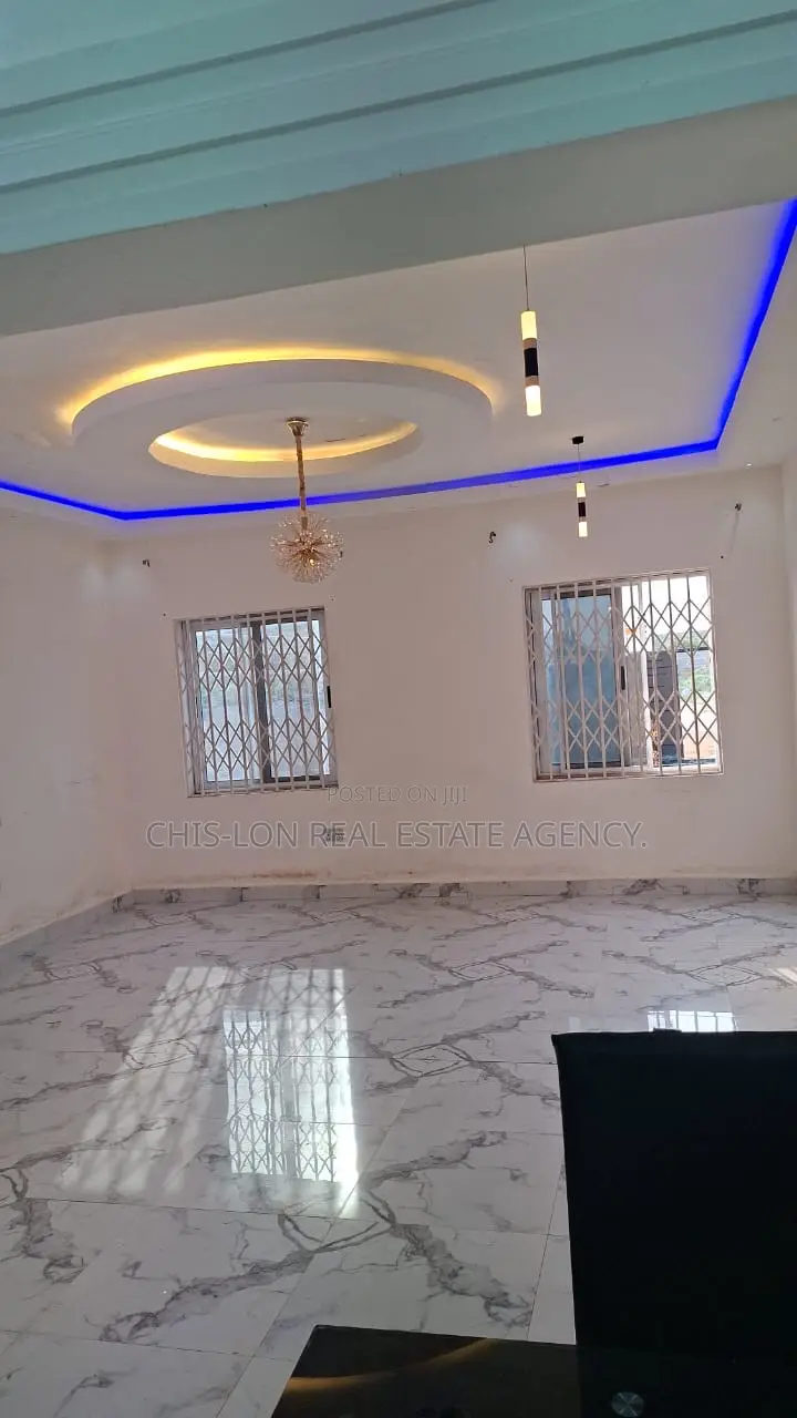 3bdrm House in Lamptey Mills Obom, Ngleshie Amanfro for rent