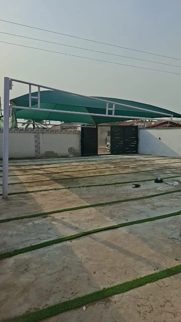 3bdrm House in Lamptey Mills Obom, Ngleshie Amanfro for rent