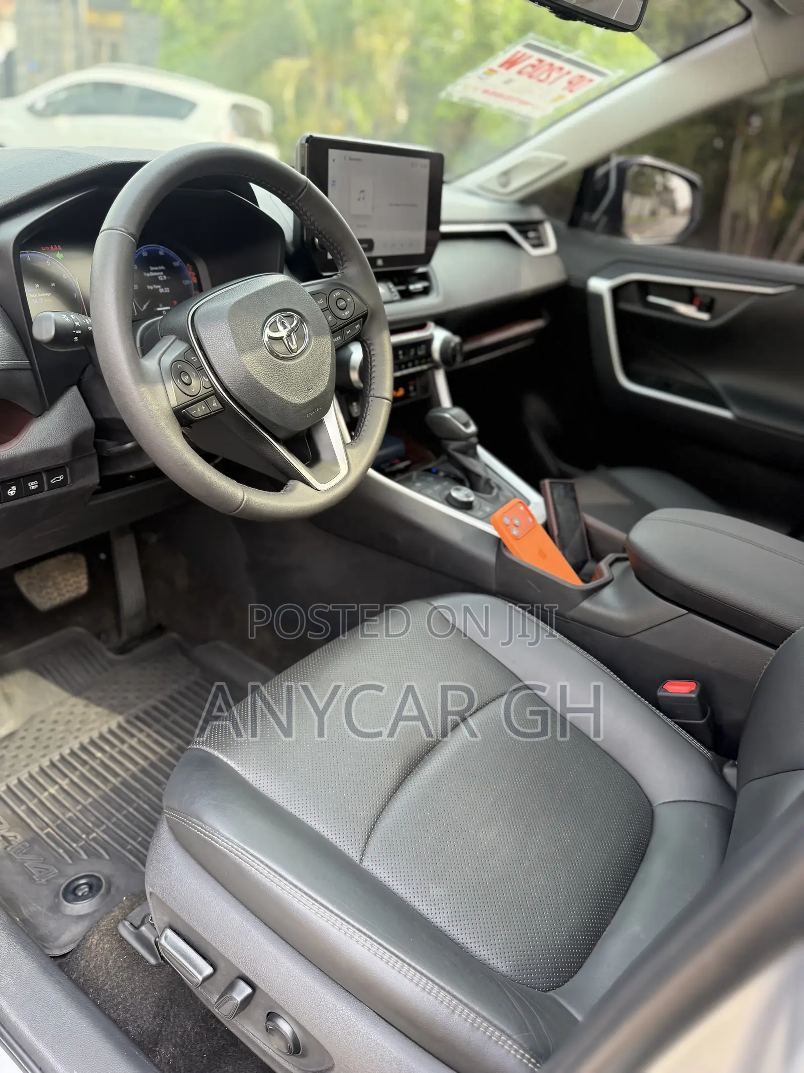 Toyota RAV4 Limited AWD 2024 Silver