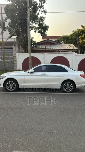 Mercedes-Benz C300 2016 White