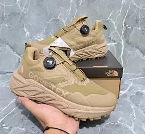 Goretex Brown Sneaker