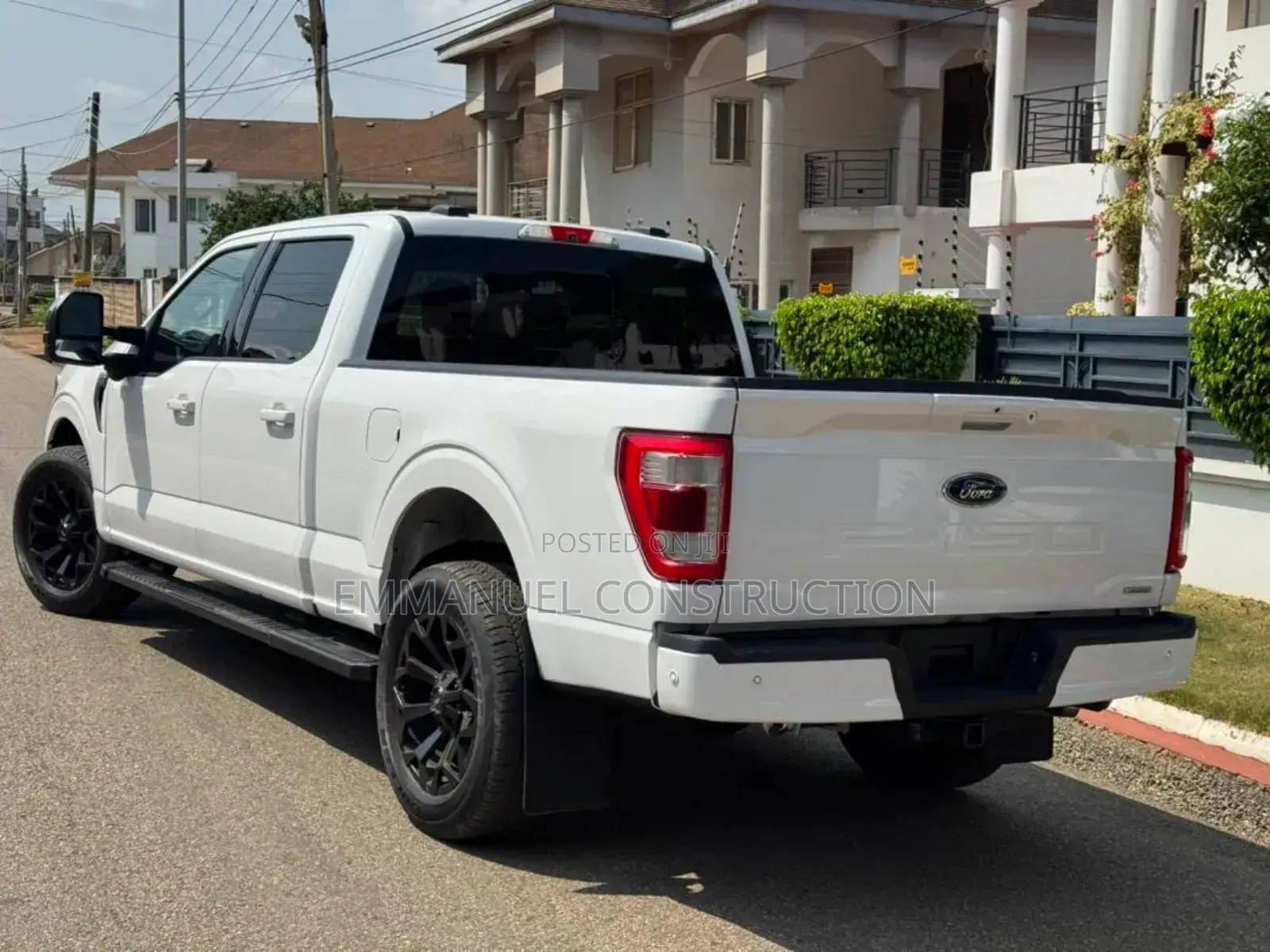 Ford F-150 LARIAT 2021 White