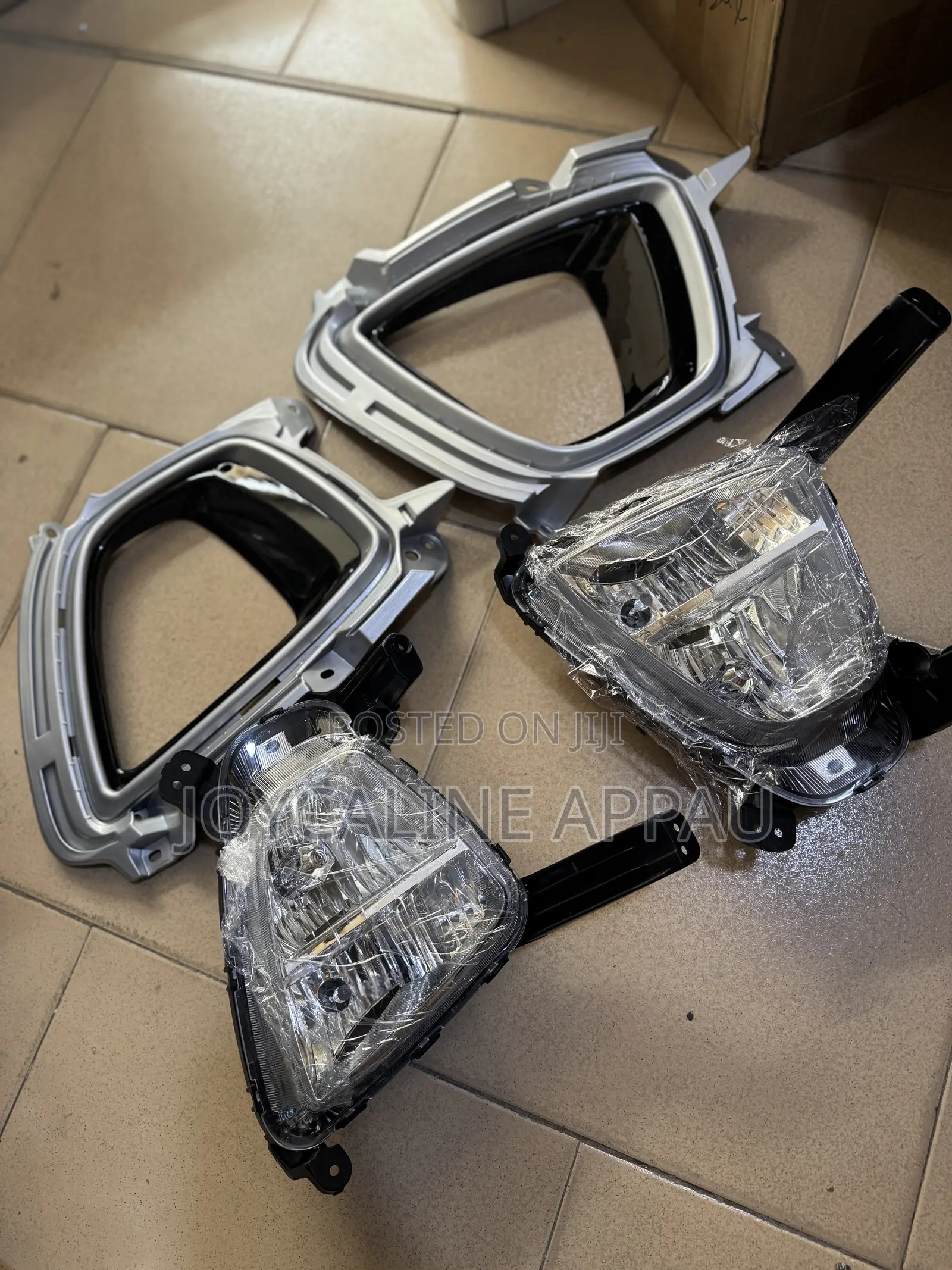 Kia Serento 2017 Fog Light and Cover
